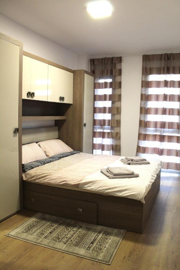 Apartman Sarah Apartment Oradea Ngoại thất bức ảnh