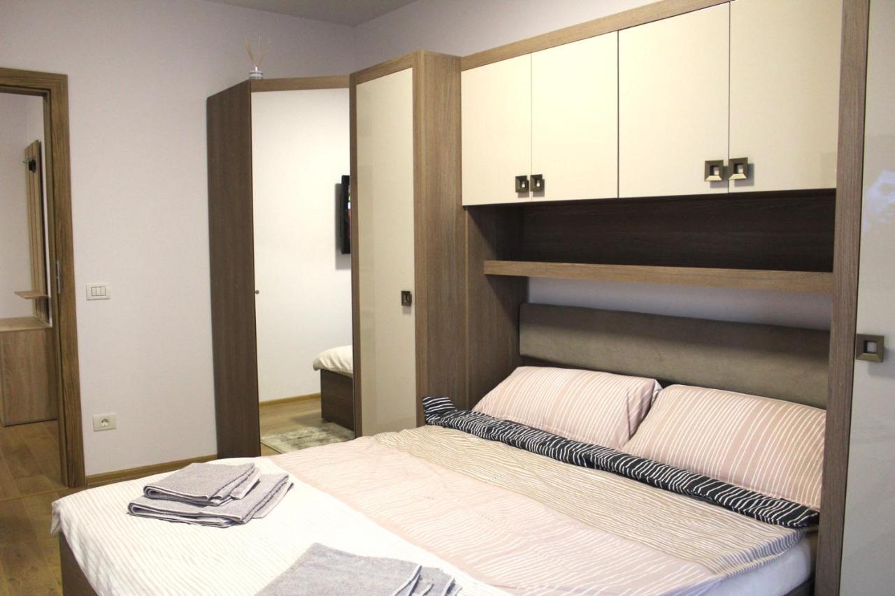 Apartman Sarah Apartment Oradea Ngoại thất bức ảnh